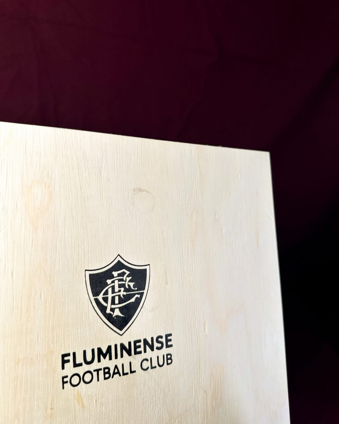 Caixa de Vinhos Fluminense Premium Medoc